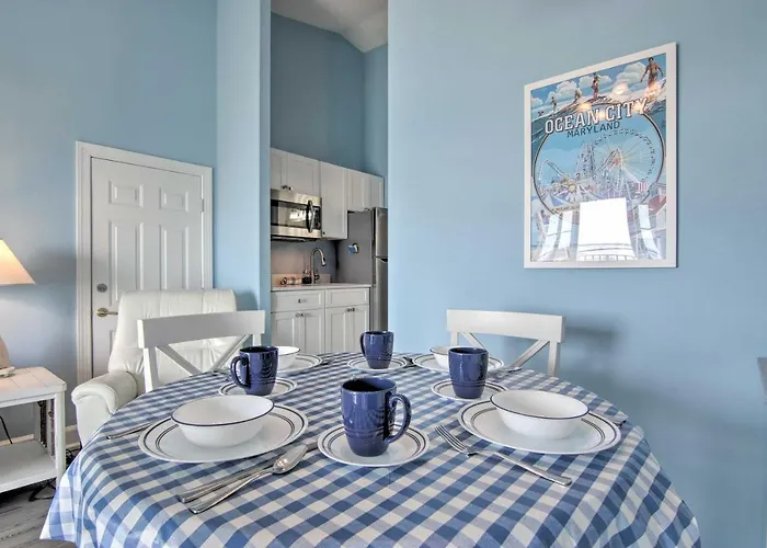 Holiday home Walk To Beaches & Restaurants: Ocean *